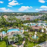 Ground-Floor Condo Next To Vista Cay Clubhouse And Pool!